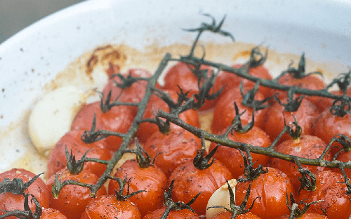tomatoes roasting