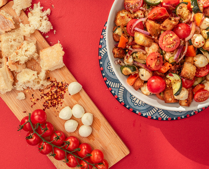 Tomato Pepper Panzanella Salad