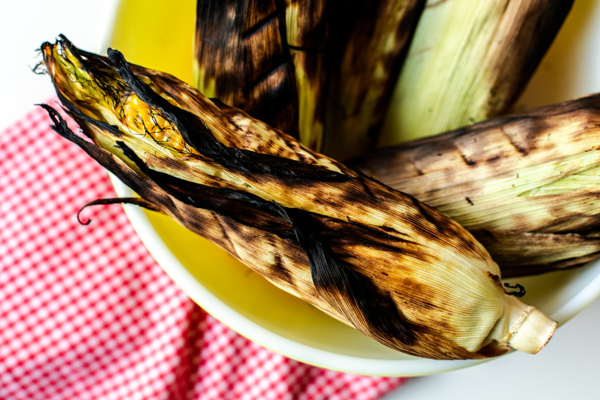 Grilled corn in plate