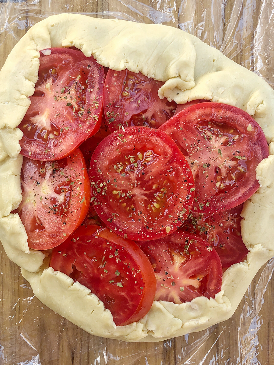 uncooked tomato galette