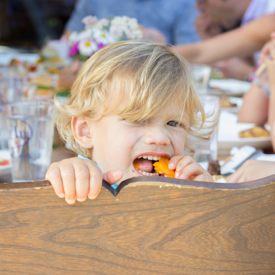 kid eathing a healthy snack